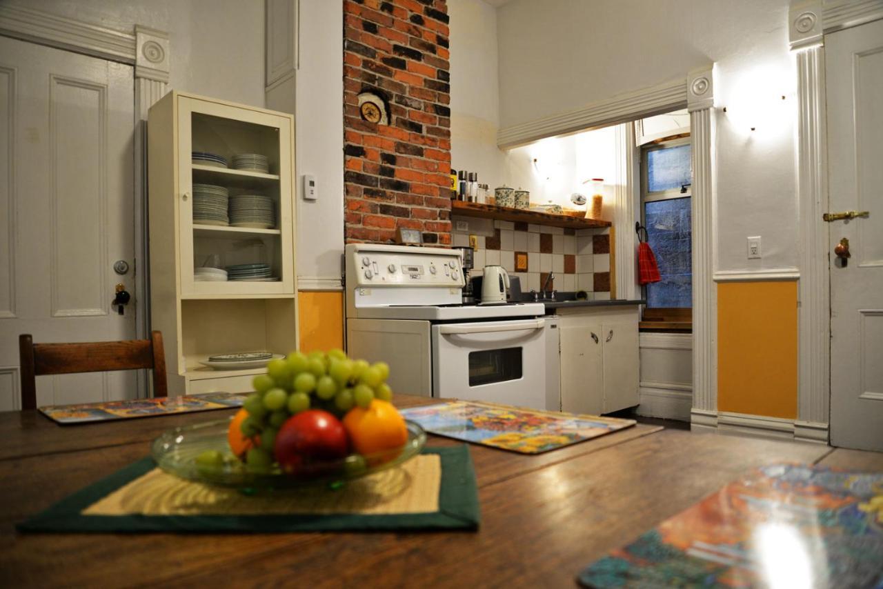 Vancouver Hideaway Guesthouse Δωμάτιο φωτογραφία